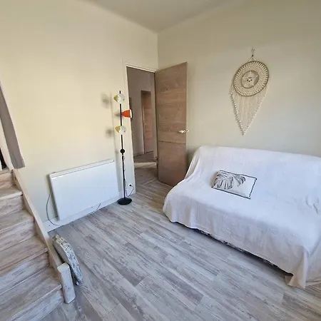 Hébergement de vacances Charmante Maison De Village Au Calme - Animaux Admis - Fr-1-100-349