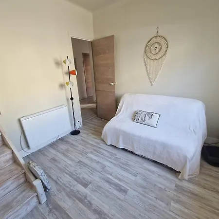 Hébergement de vacances Charmante Maison De Village Au Calme - Animaux Admis - Fr-1-100-349 *
